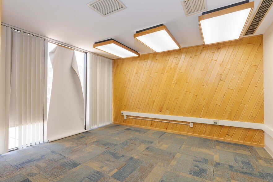 More Photos Of 402 Washington Ave, Iron River Bank For Sale