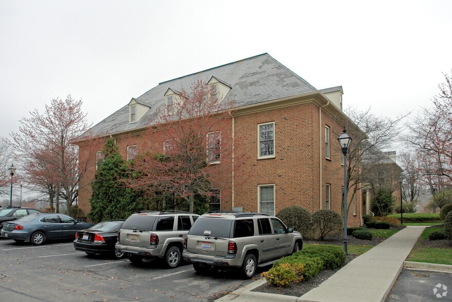 More Photos Of 130 Northwoods Blvd, Columbus Office For Lease