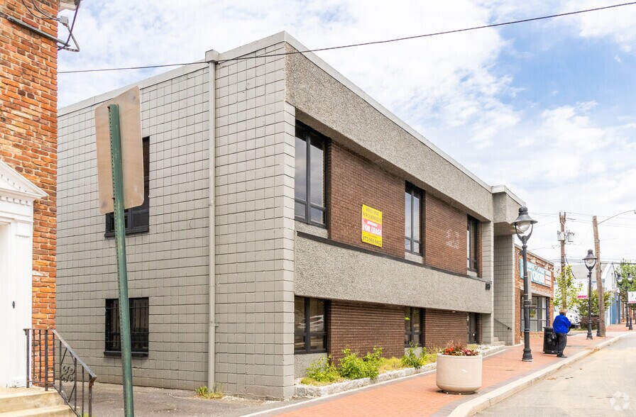 More Photos Of 1980-1982 Springfield Ave, Maplewood Office For Lease
