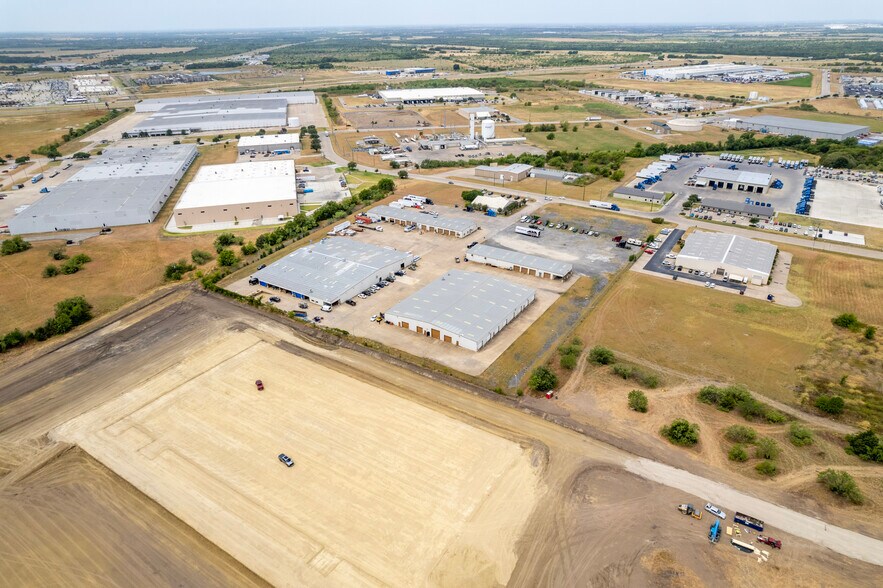 More Photos Of 225 Metro Dr, Terrell Unknown For Sale