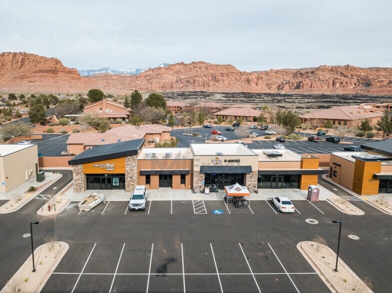 More Photos Of Snow Canyon Pky, Ivins General Retail For Lease