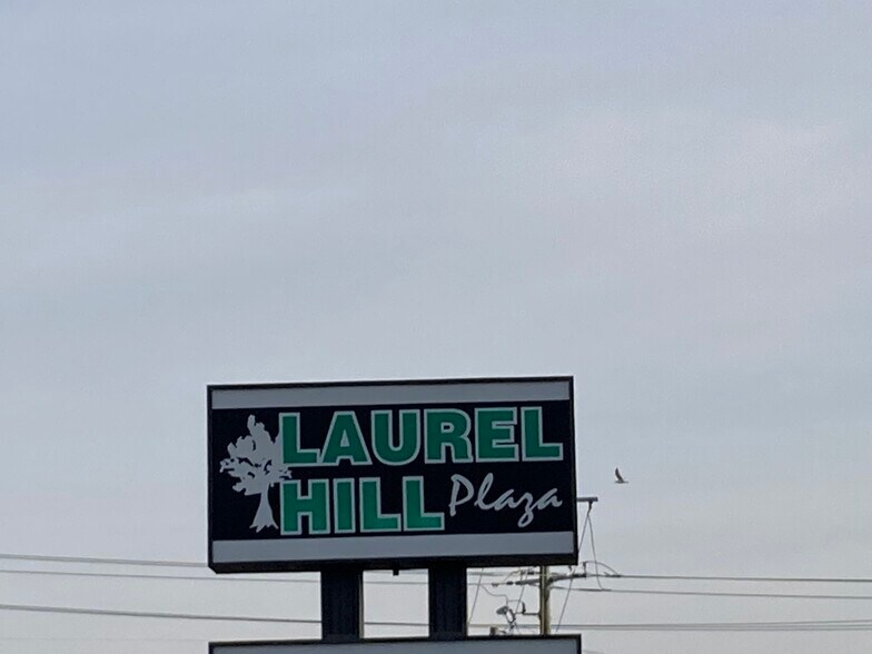 More Photos Of 2001 College Dr, Clementon Restaurant For Sale