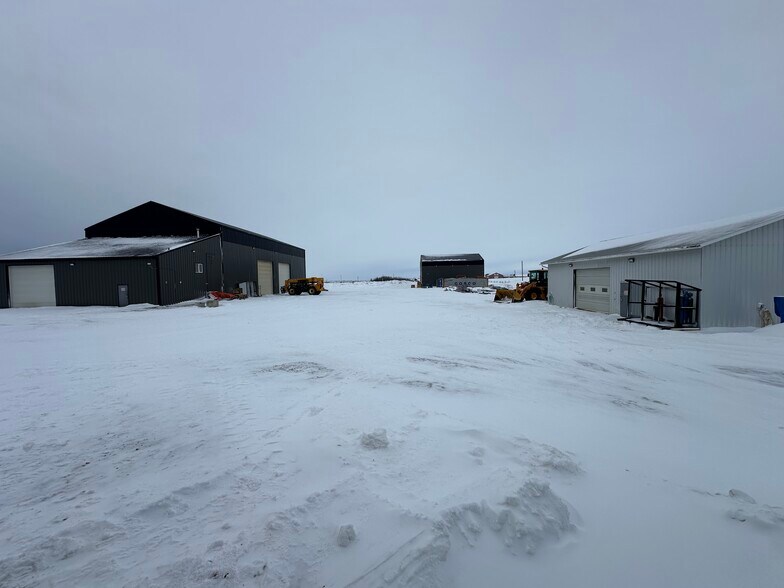 More Photos Of 722003 Range Road 53, Grande Prairie County No 1 Warehouse For Lease