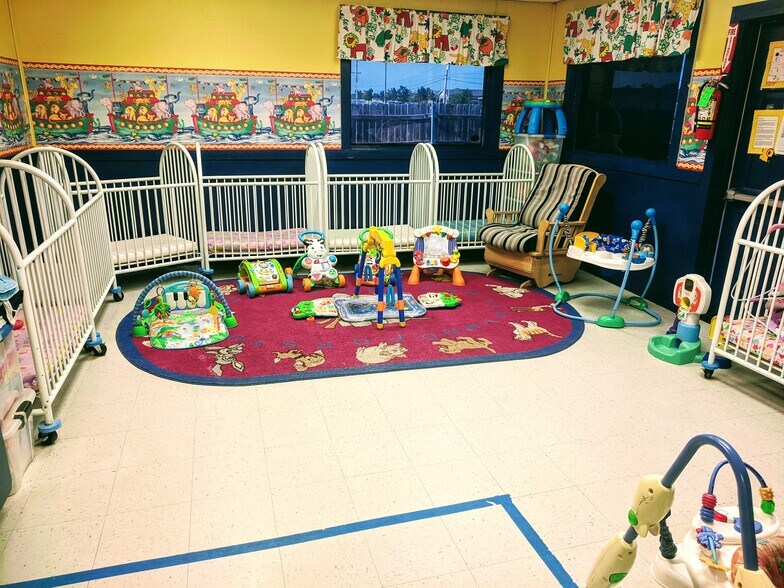 More Photos Of 1804 NW 52nd St, Lawton Specialty For Sale