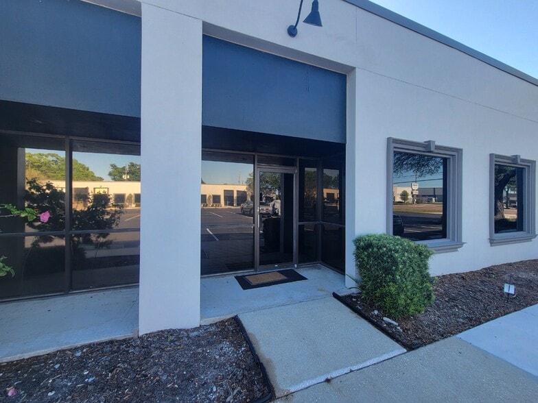 More Photos Of 9225 Ulmerton Rd, Largo Light Distribution For Sale
