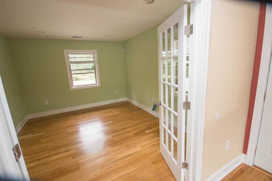 More Photos Of 2642 Loganville Hwy, Grayson Office Residential For Sale