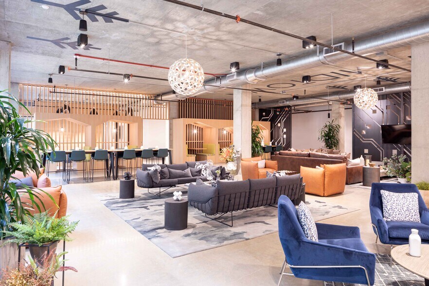 More Photos Of 383 17th St NW, Atlanta Office For Lease