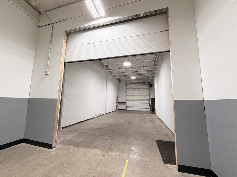 More Photos Of 2928-2930 Switzer Ave, Columbus Warehouse For Lease