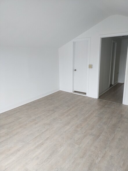 More Photos Of 119 W Main St, Youngsville Freestanding For Sale