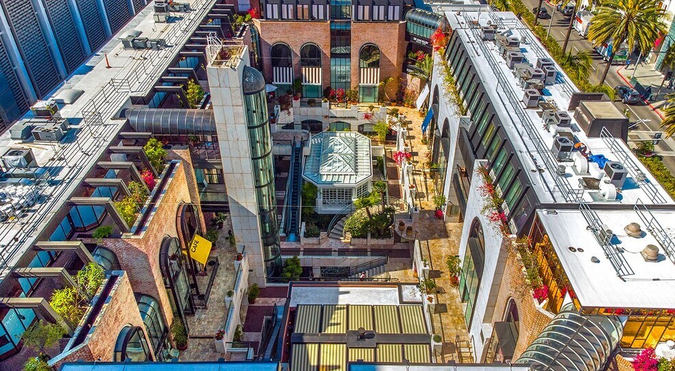 More Photos Of 413-445 N Rodeo Dr, Beverly Hills Storefront Retail Office For Lease