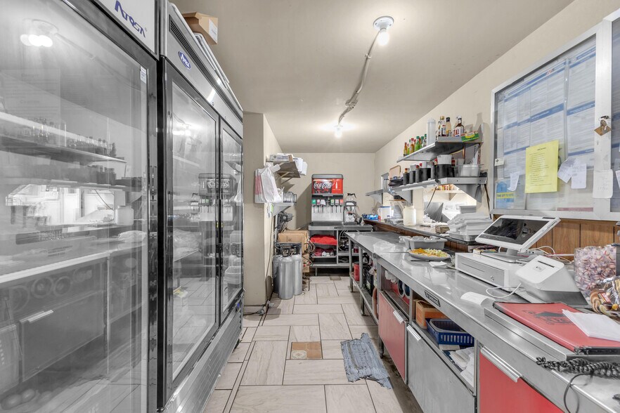 More Photos Of 57173 Sunnyslope Dr, Yucca Valley General Retail For Sale