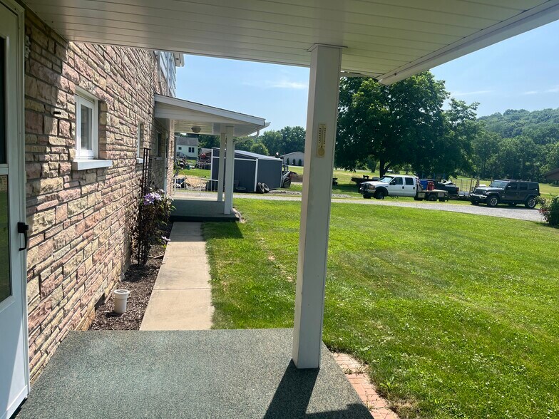 More Photos Of 451/457 Joffre Cherry Valley St, Burgettstown Multifamily For Sale