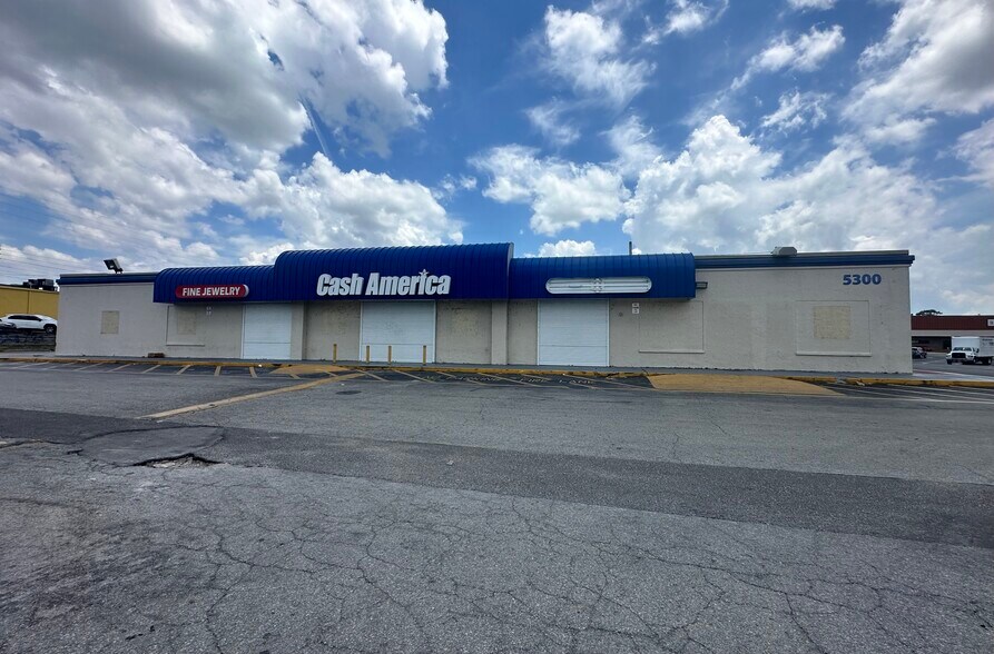 More Photos Of 5300 Silver Star Rd, Orlando Freestanding For Lease
