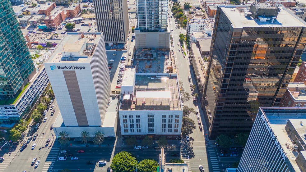 More Photos Of 3240 Wilshire Blvd, Los Angeles Apartments For Lease