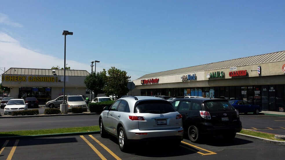 More Photos Of 901-985 N La Brea Ave, Inglewood Unknown For Lease