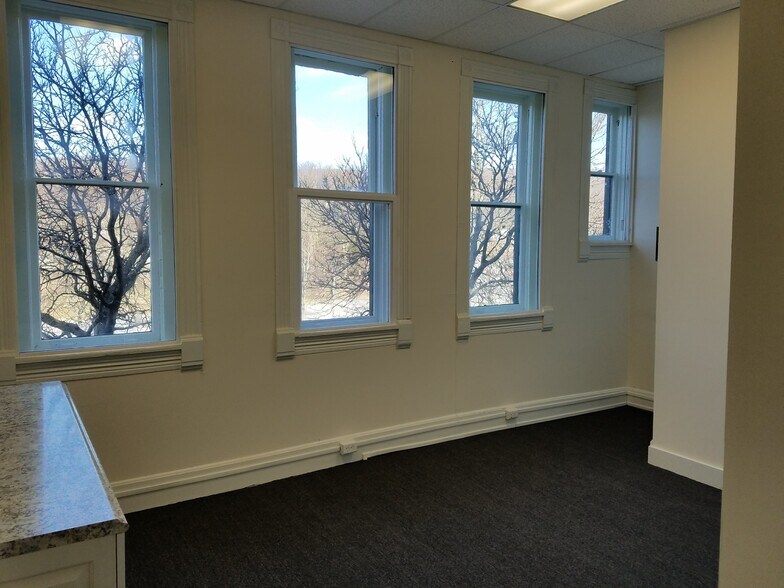 More Photos Of 29 E Market St, Corning Office Residential For Lease