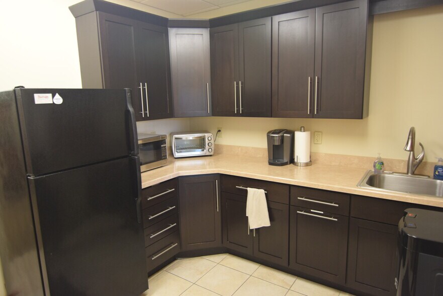 More Photos Of 301 S Main St, Doylestown Medical For Sale
