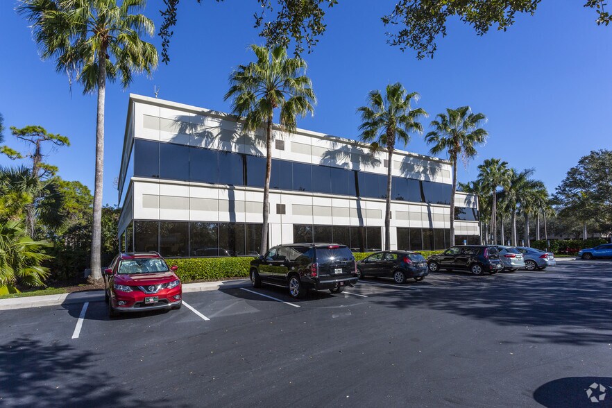 More Photos Of 27299 Riverview Center Blvd, Bonita Springs Office For Lease