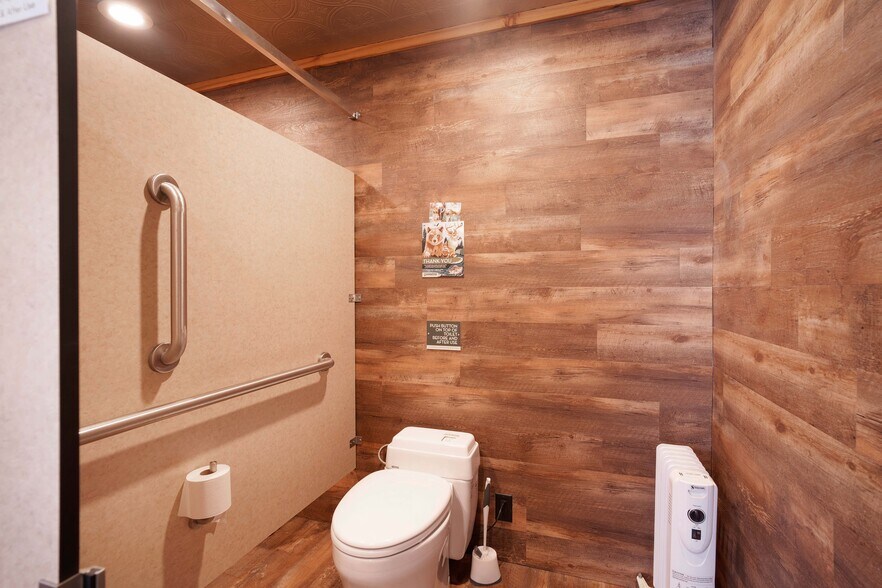 More Photos Of 1902 Jefferson Pike, Brunswick Lodge Meeting Hall For Lease