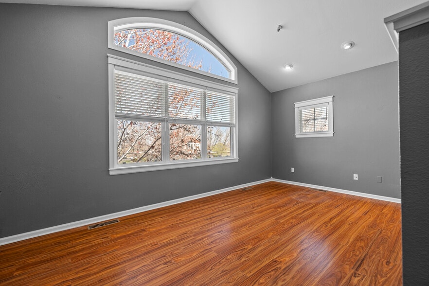 More Photos Of 7102 La Vista Pl, Niwot Medical For Sale