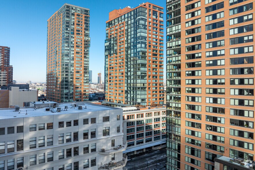 More Photos Of 151 Bay St, Jersey City Apartments For Lease