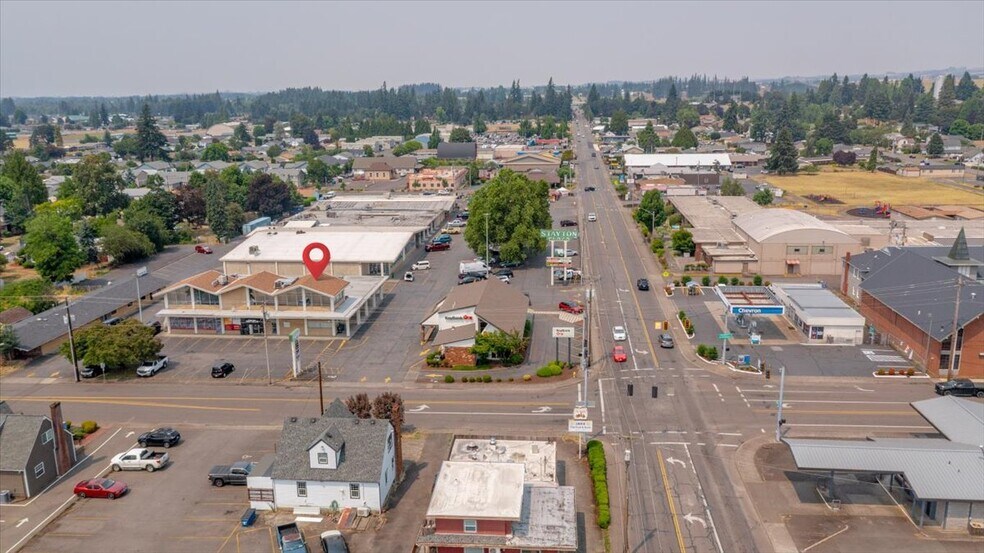 More Photos Of 143-147 W Washington St, Stayton Freestanding For Lease