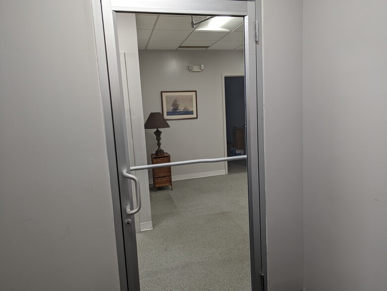 More Photos Of 210 N Central Ave, Hartsdale Medical For Lease