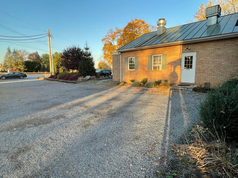 More Photos Of 298 Old Bowers Rd, Mertztown Restaurant For Sale