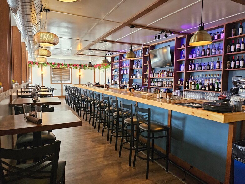More Photos Of 10 McGillis Ave, Lake George Restaurant For Sale