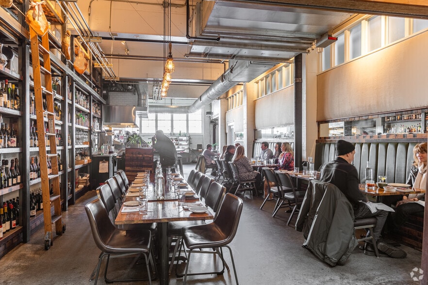 More Photos Of 107 SE Washington St, Portland Loft Creative Space For Lease