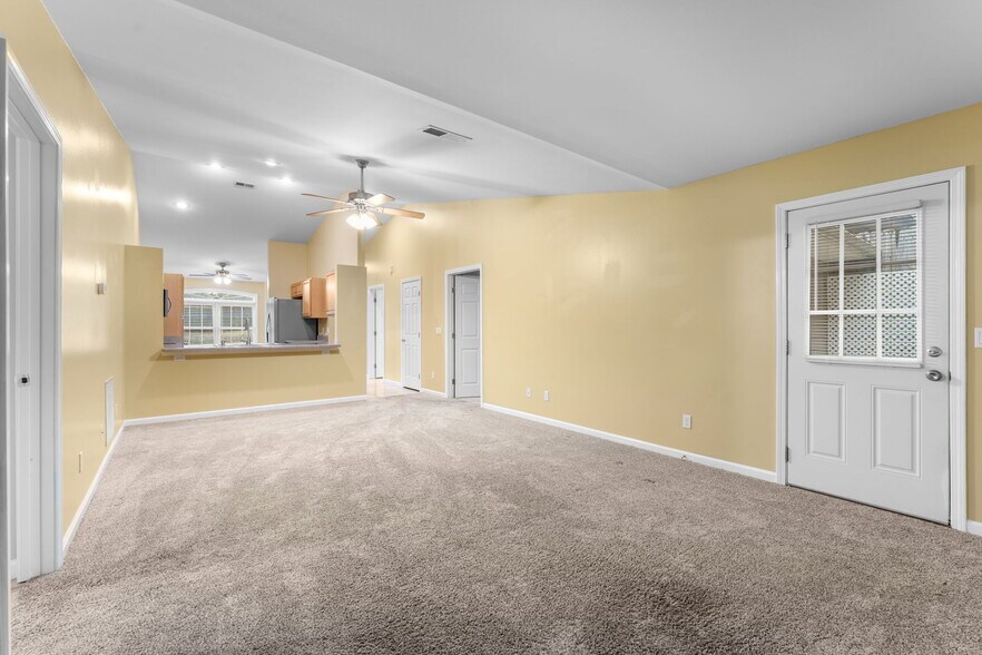 More Photos Of 520 Baird Cove Rd, Franklin Apartments For Sale