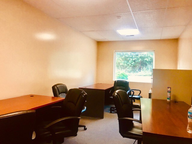 More Photos Of 1253 Canyon Rd, Morgantown Office For Lease