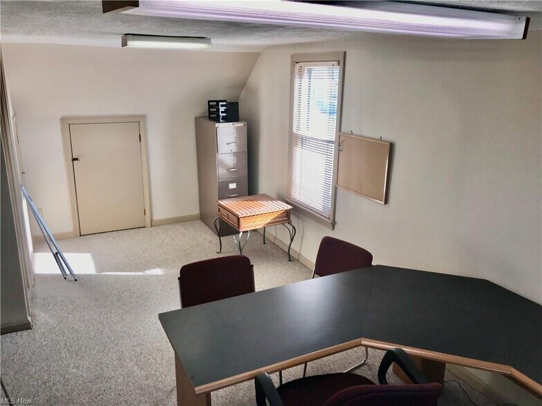 More Photos Of 2918 Plymouth Ave, Rocky River Office For Sale