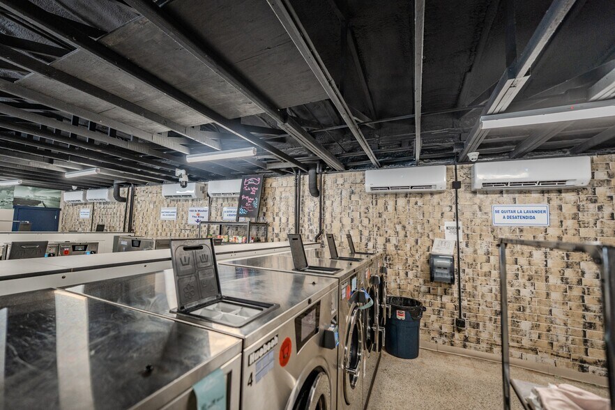 More Photos Of 1810 Ribaut Rd, Port Royal Convenience Store For Sale