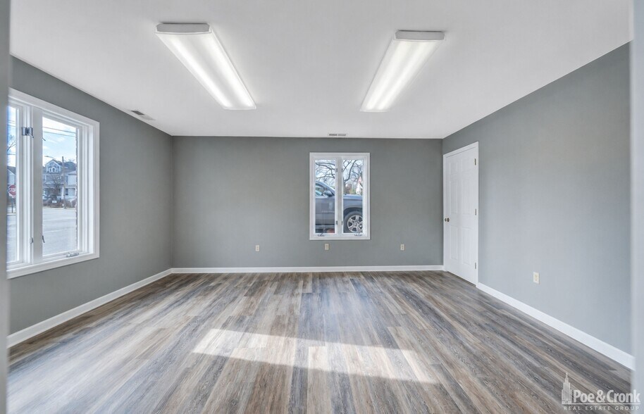 More Photos Of 1234 Maple Ave SW, Roanoke Office For Lease