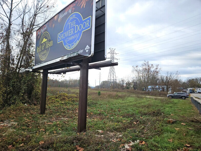 More Photos Of 1032 7th E ave, Hendersonville Land For Lease