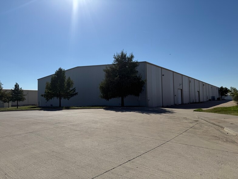 More Photos Of 5091 Dakota Ln, Denton Warehouse For Sale
