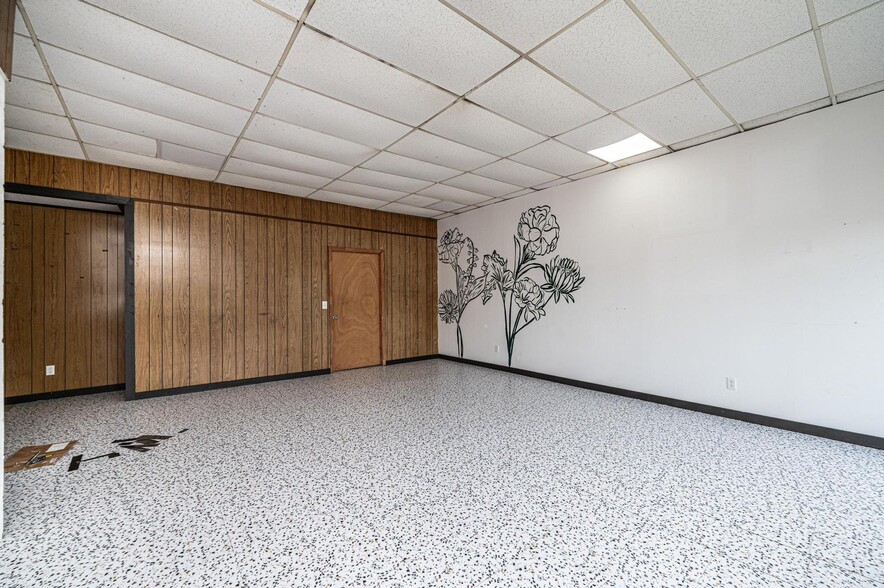 More Photos Of 304 Virginia St SW, Lenoir Storefront Retail Office For Sale