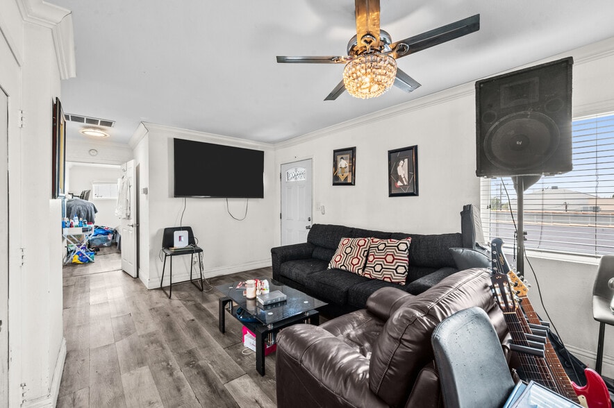 More Photos Of 2517 W Beverly Blvd, Montebello Storefront Retail Residential For Sale