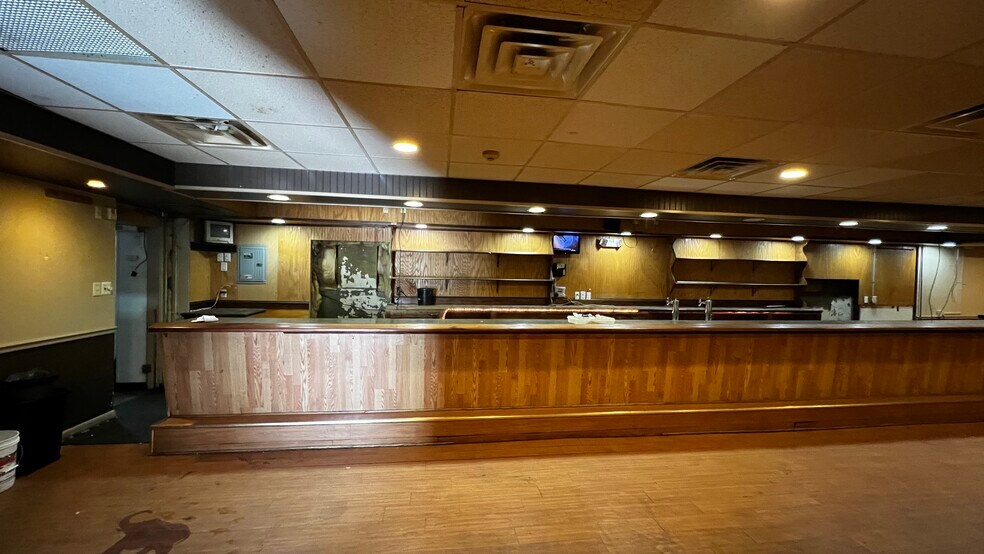 More Photos Of 1708 Washington Blvd, Easton Restaurant For Lease
