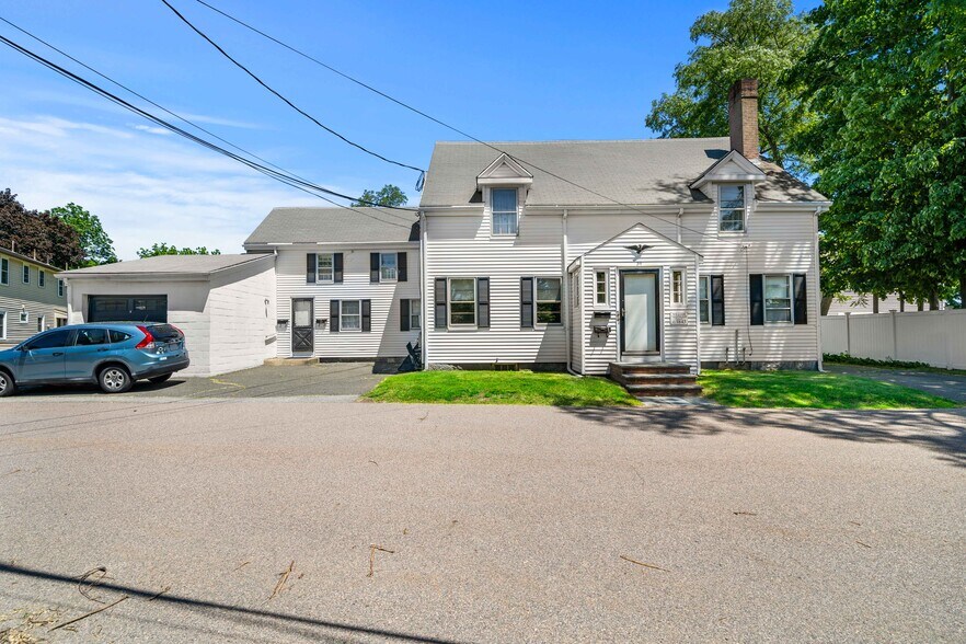 More Photos Of 39 Needham Rd, Danvers Apartments For Sale