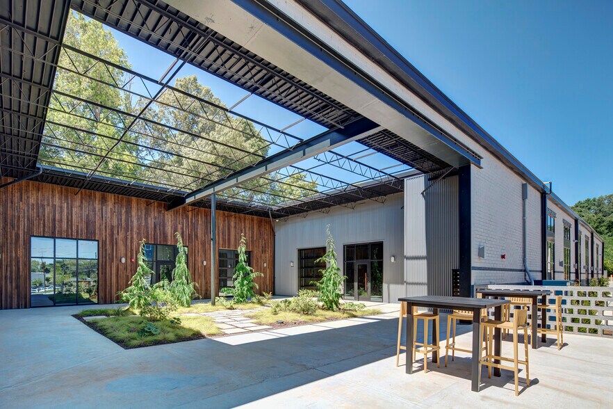 More Photos Of 1218 Menlo Dr NW, Atlanta Unknown For Lease