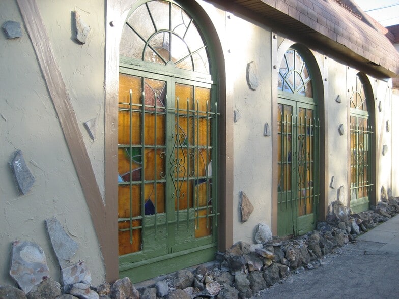 More Photos Of 3031-3051 Adeline St, Berkeley Freestanding For Lease