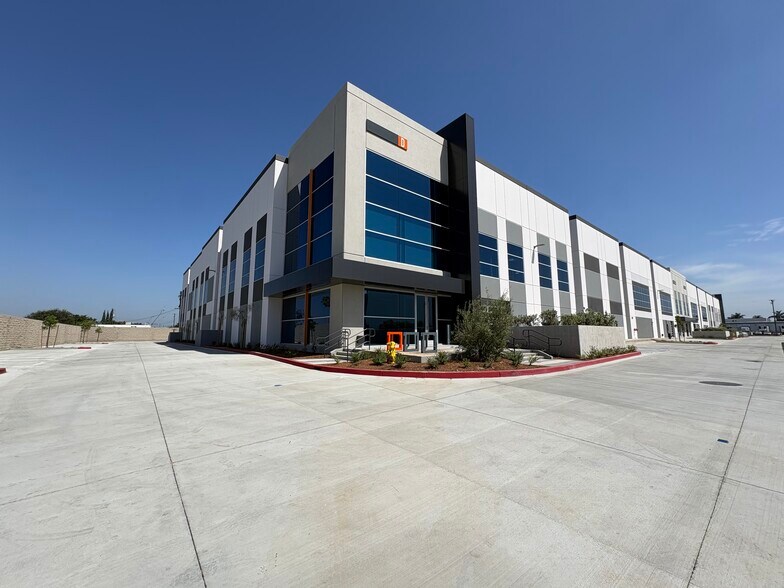 More Photos Of 11234 Rush St, South El Monte Warehouse For Lease