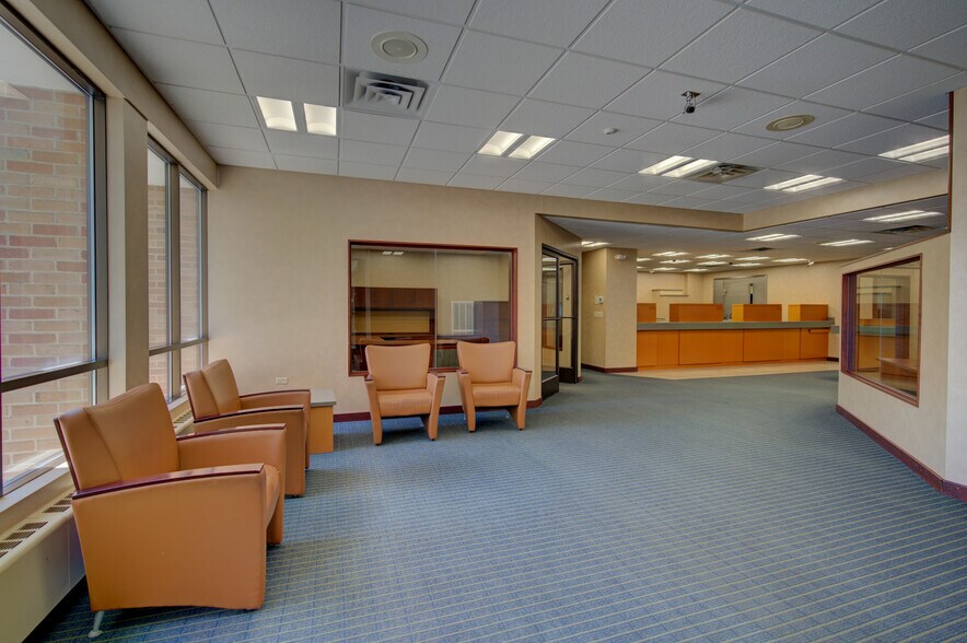 More Photos Of 319 E Broadway St, Mount Pleasant Bank For Sale