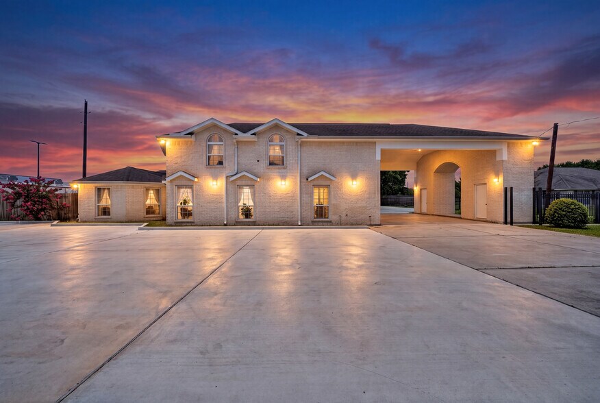 More Photos Of 26214 Hunter Ln, Katy Light Distribution For Lease