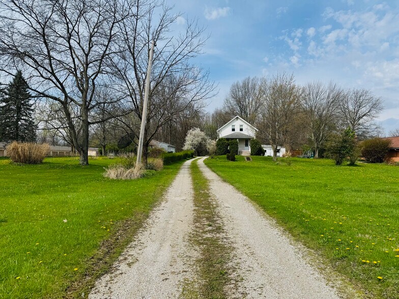 Primary Photo Of 3596 State Rd, Cuyahoga Falls Flex For Sale