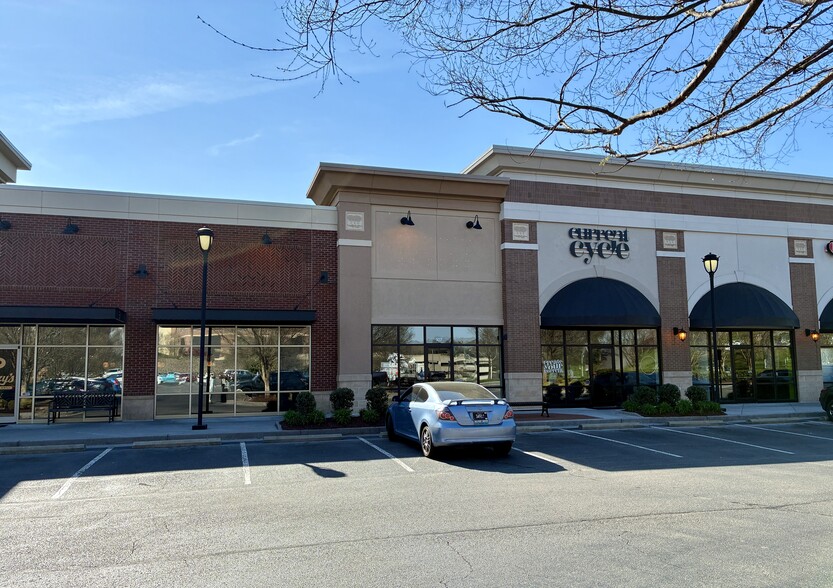 More Photos Of 215 Brookview Centre Way, Knoxville Freestanding For Lease