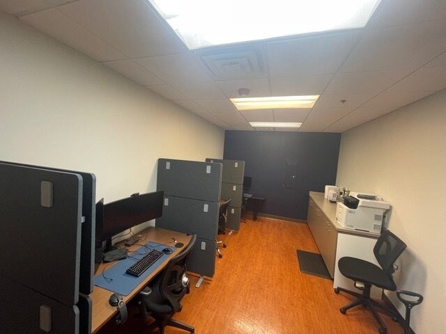 More Photos Of 2700 Barton Creek Blvd, Austin Unknown For Lease