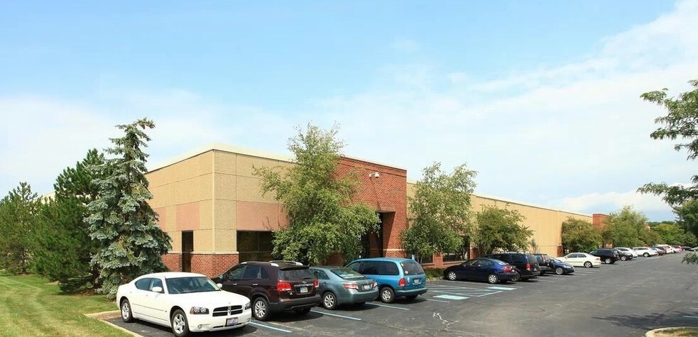 More Photos Of 13000 Darice Pky, Strongsville Warehouse For Lease
